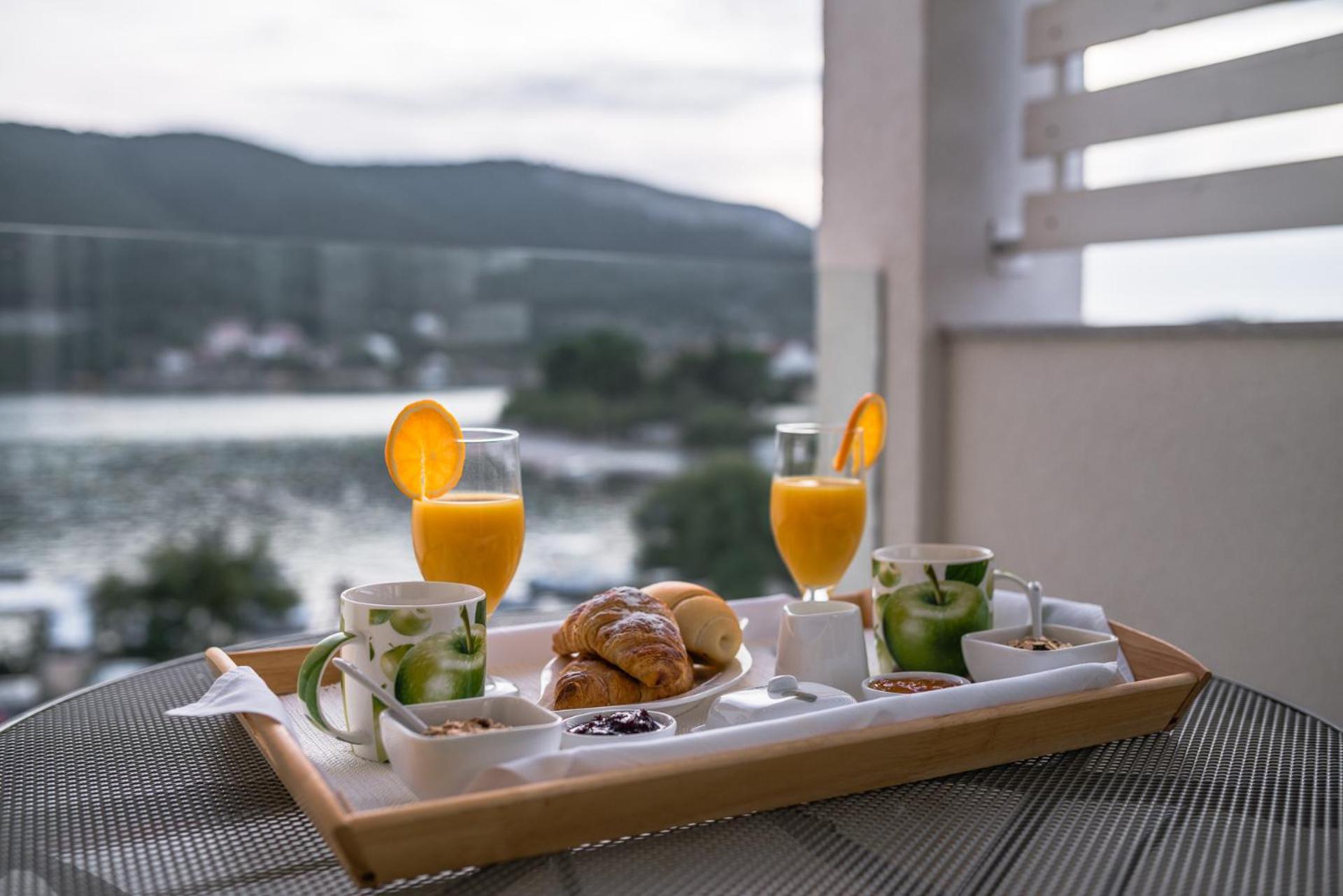 Apartments Holidays Roko Grebaštica Kültér fotó